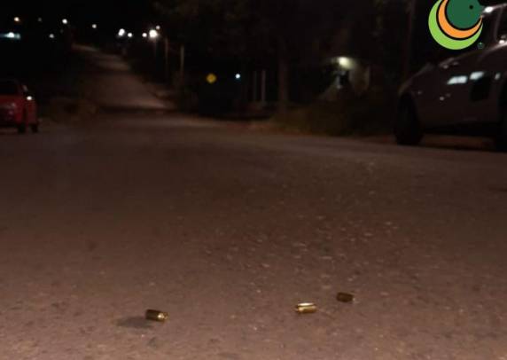 Dois adultos foram baleados