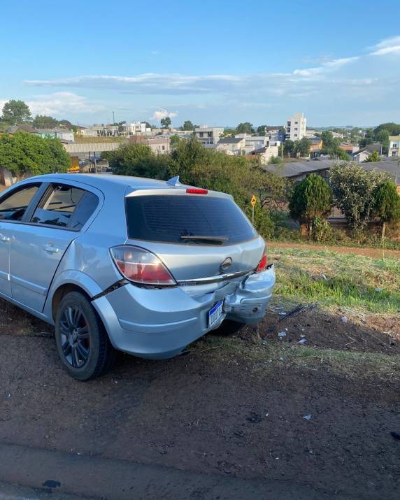 Colisão entre dois veículos é registrada na ERS-324 em Marau - foto 2