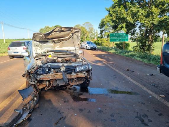 Casal de idosos fica ferido após colisão entre veículos na BR-472 em Três de Maio - foto 3