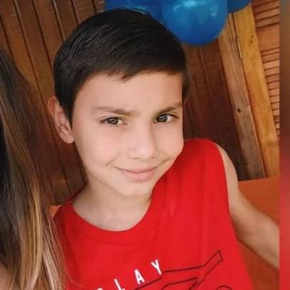 Menino estava junto com o avô quando caiu na parte mais funda do curso d'água
