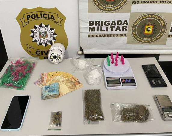 A ação contou com agentes da Polícia Civil e policiais da Brigada Militar