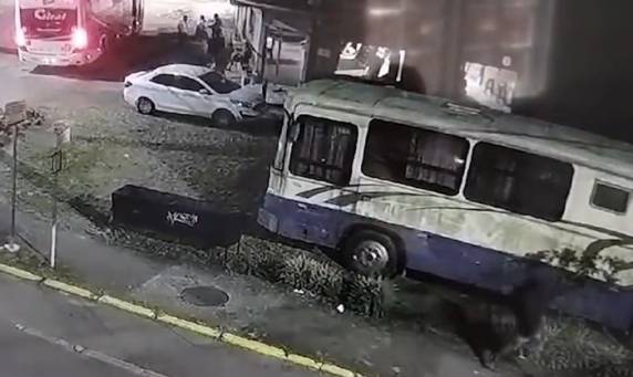 Caso aconteceu em outubro de 2024, quando investigado deixou menino de três anos sozinho dentro de ônibus em Três Coroas