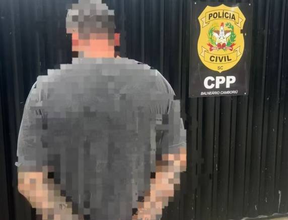 Vítima disse que estava conversando com o suspeito quando teve um "apagão" e acordou sem se lembrar do que havia acontecido, segundo a polícia
