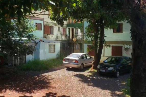 Homem estava com prisão preventiva decretada e se apresentou à polícia na manhã desta segunda
