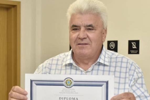 Clóvis Taborda participava de uma confraternização no sábado (8) quando teria sido agredido pelas costas por ex-funcionário da prefeitura
