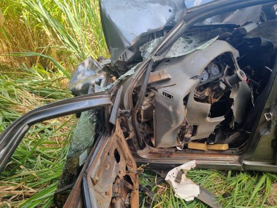 Grave acidente deixa quatro feridos na BR-472 próximo a indústria São José - foto 5