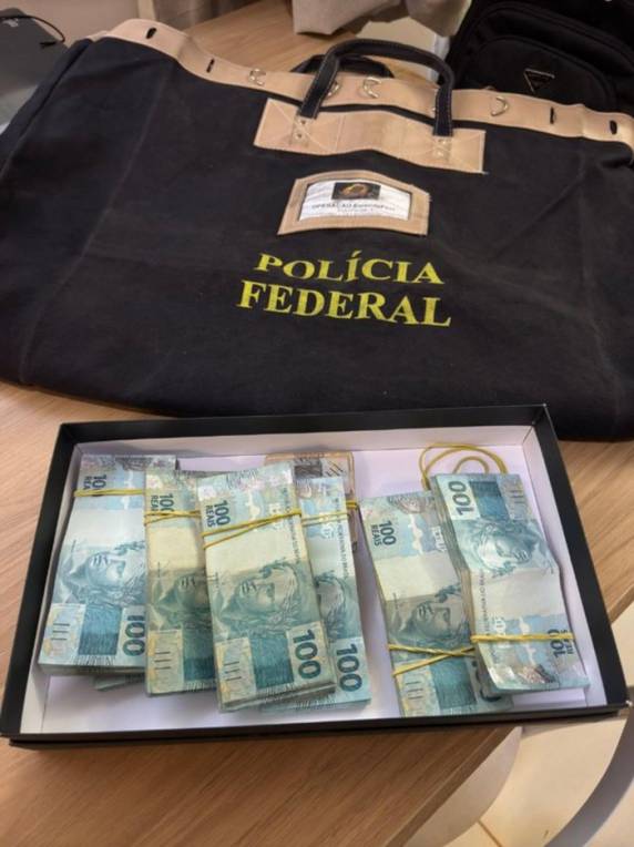 Investigação aponta que foram desviados valores na ordem de R$ 1 milhão que tinham como destino o Hospital Ana Nery, em Santa Cruz do Sul. Parte da quantia seria destinada a funcionários da instituição, a lobistas e ao assessor Lino Furtado, que trabalha com Afonso Motta (PDT-RS)