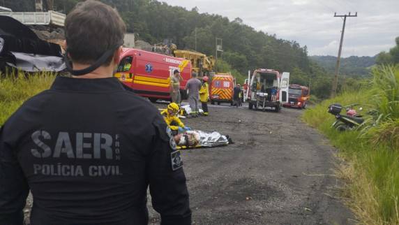 Acidente ocorreu durante o transvase de emulsão asfáltica; vítimas foram encaminhadas ao HRO