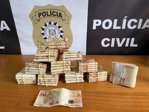 Foram apreendidos R$ 54.050,00 de notas falsificadas