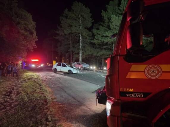 Grave acidente na BR-470 em Veranópolis deixa uma vítima fatal e quatro feridos - foto 3
