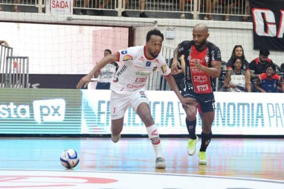 Vitória no Centreventos Cau Hansen garantiu a equipe catarinense na Libertadores de 2025