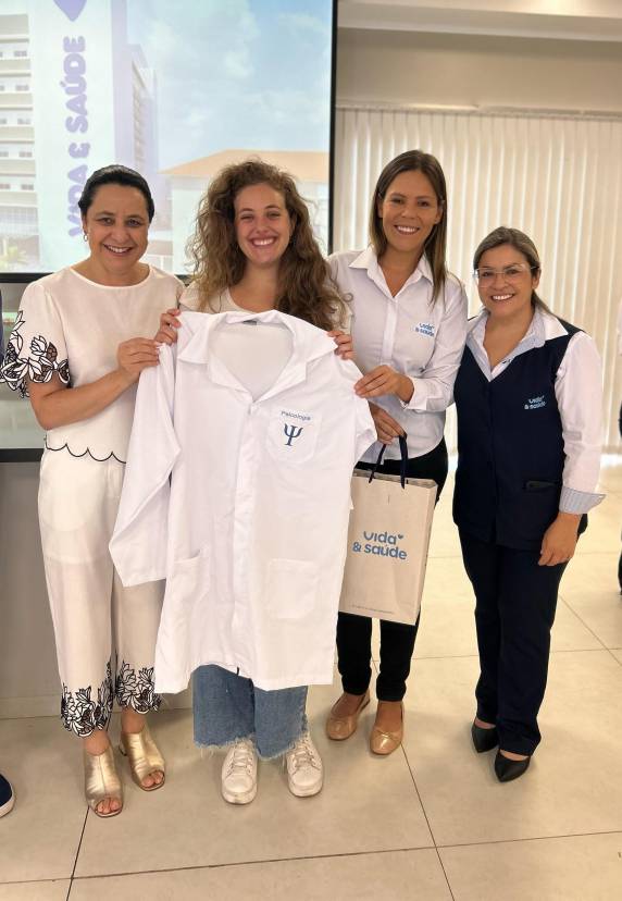 Uma diversidade de sotaques e culturas marcou a apresentação da primeira turma.