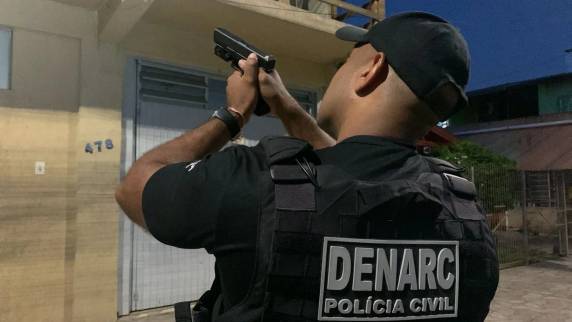 São cumpridas 88 ordens judiciais no total, sendo 41 de prisão. Ofensiva tem como objetivo desarticular essa parte da organização criminosa