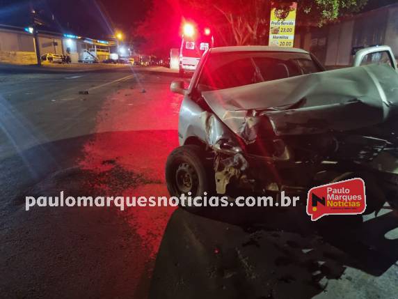 Caminhonete tomba após colisão na RS-342 em Três de Maio - foto 2