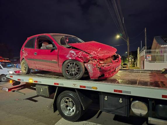 Acidente entre veículos deixa dois homens feridos em Passo Fundo - foto 3