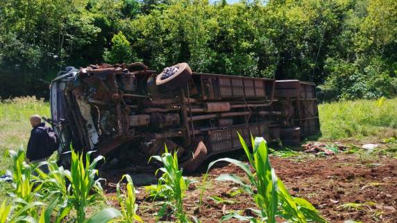 Veículo teria ficado sem freio e caiu em um declive entre o km 3 e o 4 da RS-453