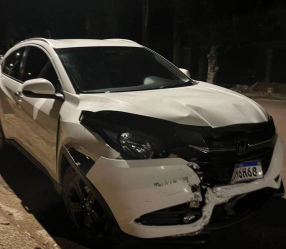 Condutor bate carro em veículos estacionados e foge do local, em Horizontina - foto 3