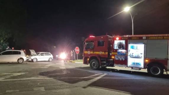 Acidente deixa duas mulheres feridas na BR-470 em Bento Gonçalves - foto 2