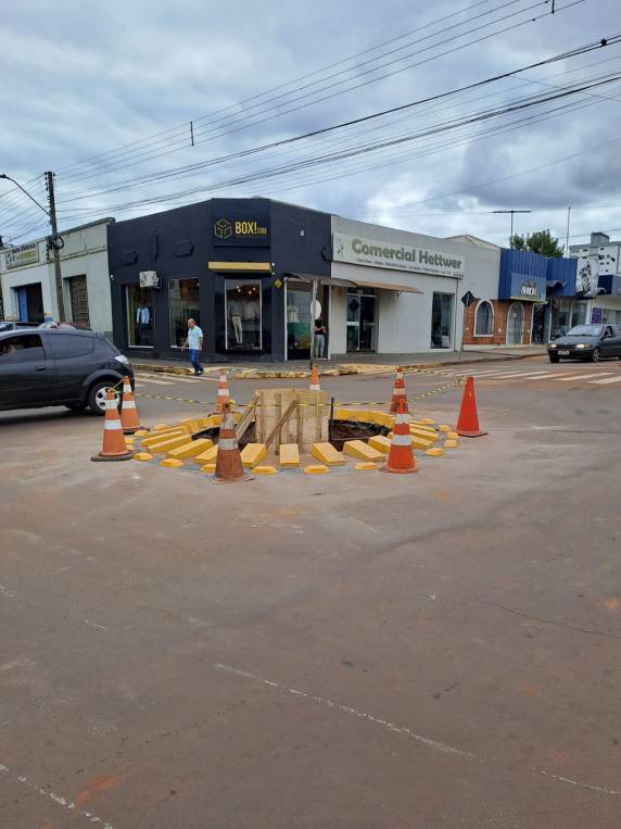 Plano de padronização das rotatória teve início nesta semana em Três de Maio - foto 3