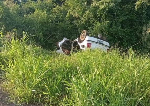 Veículo capota na RS-210 em Boa Vista do Buricá - foto 2
