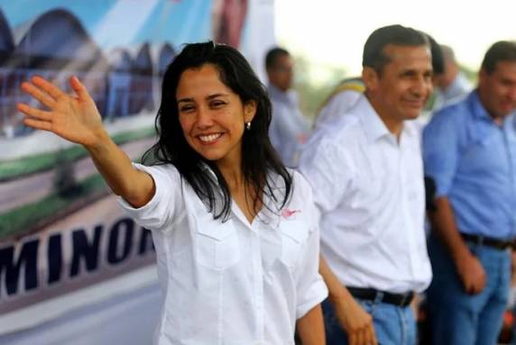 Medida foi justificada por Ollanta Humala estar em tratamento médico. Ela e o filho de 14 anos chegaram ao país nesta quarta-feira (16)