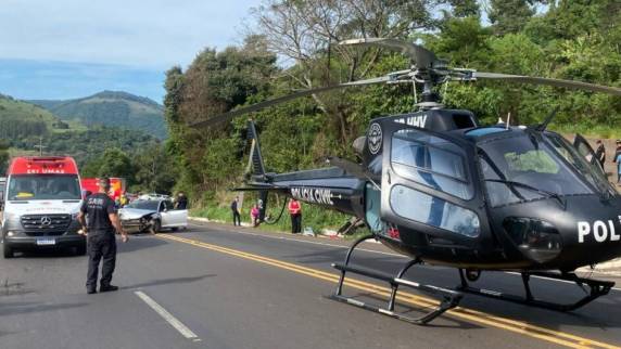 Nove pessoas ficam feridas em acidente entre dois carros no Oeste de SC - foto 3