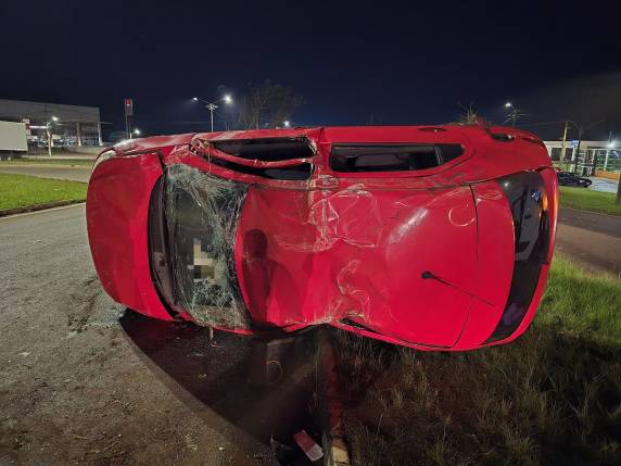 Homem morre e criança fica ferida em grave acidente no trevo da Caravela, em Passo Fundo - foto 3