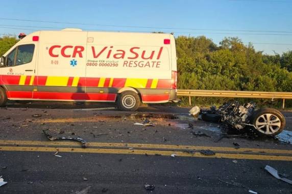 Acidente com carro e caminhão deixa quatro mortos na BR-386 - foto 2