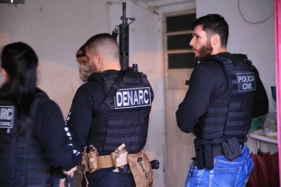 Polícia prende quatro suspeitos de envolvimento com tráfico de drogas sintéticas e golpe dos nudes - foto 4