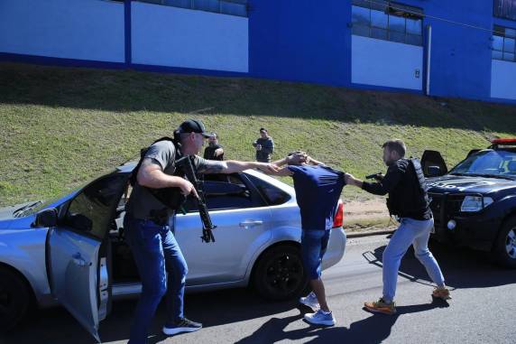 Polícia Civil apreende cerca de 100 quilos de cocaína em Sapucaia do Sul - foto 3