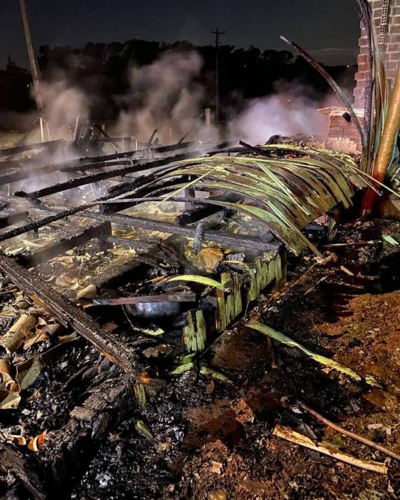 Incêndio atinge residência em Barra do Guarita - foto 4
