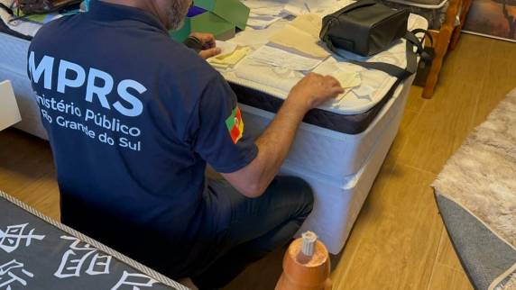 Foi desarticulado um grupo que furtava ou roubava fios e cabos de cobre de empresas e propriedades rurais no Sul do Estado para depois revender para receptadores, principalmente no Vale do Sinos. O prejuízo estimado supera R$ 2 milhões.