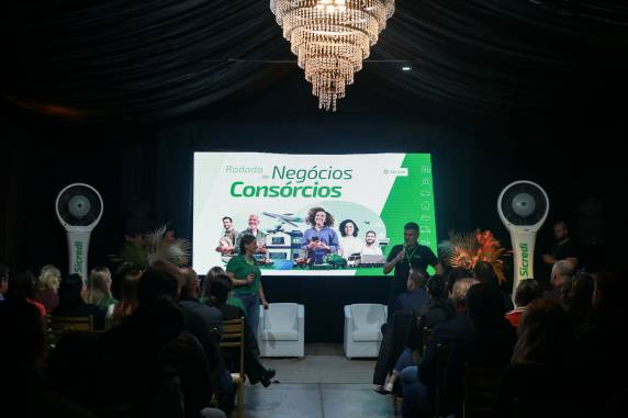 Sicredi Confiança promoveu encontros estratégicos durante a Expofeira 2025 - foto 4