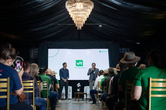 Sicredi Confiança promoveu encontros estratégicos durante a Expofeira 2025 - foto 3