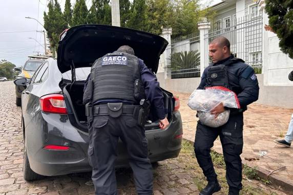 MP apreende quase R$ 5 milhões em dinheiro na casa e no escritório de Maurício Dal Agnol - foto 4