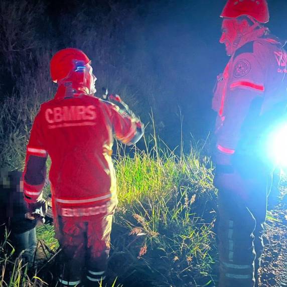 Capotamento é registrado na ERS-475 próximo à Souza Ramos - foto 3