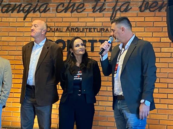 Café com expositores marca o encerramento da Sicredi Indumóveis 2025 - foto 3