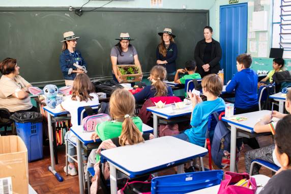 ''Horti nas Escolas'' aproxima estudantes e incentiva produção sustentável de alimentos - foto 2