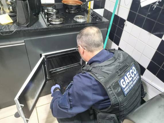 GAECO/MPRS deflagra operação contra criminoso que usa nome de autoridades para aplicar golpe dos nudes - foto 6