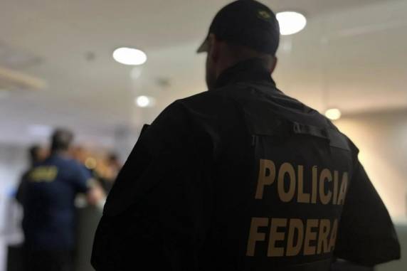 Cinco foram presos na ofensiva contra a organização que mantinha tabela com valores para cada possível vítima, dependendo da função de cada uma