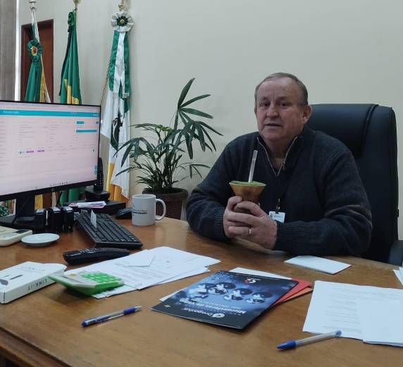 Joailson Redel ficará no cargo até terça-feira (3), durante a ausência do prefeito Eduardo Marasca, que está em Porto Alegre.