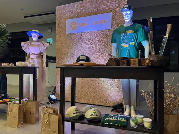 Fenasoja lança Soy Summit: evento reunirá grandes líderes globais no Brasil para discutir a cadeia produtiva da soja - foto 3