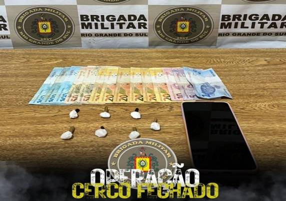 A ação fez parte da "Operação Cerco Fechado" e contou com o apoio da Polícia Civil e denúncias de populares.