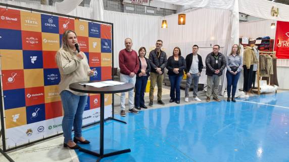 Feira Têxtil 2025 é oficialmente aberta com autoridades e representantes de empresas locais - foto 3