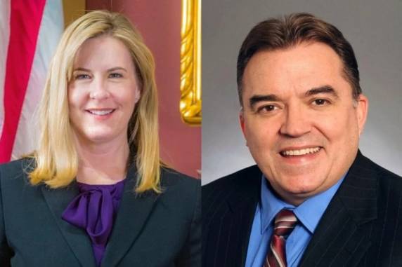 Atirador fingiu ser policial para entrar na residência de Melissa Hortman e disparar contra ela e o companheiro. Ele está foragido