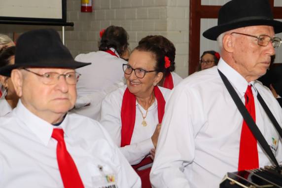 Três de Maio recebe 1ª Conferência Regional da Pessoa Idosa com participação expressiva - foto 4