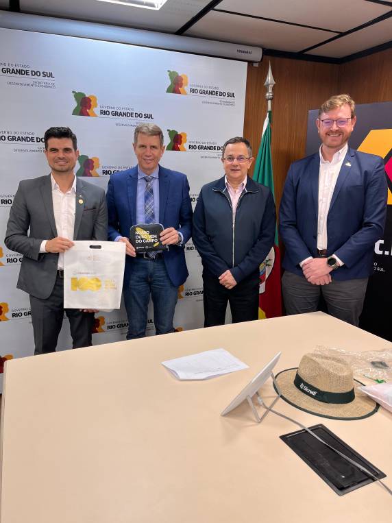 Fenasoja fortalece aproximação com lideranças e divulga Soy Summit em Porto Alegre - foto 3