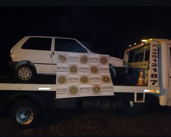 A abordagem foi realizada pela Polícia Rodoviária Estadual, na RSC-377