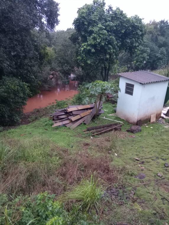 Cheia do Rio Buricá isola comunidades em Três de Maio e Alegria - foto 2