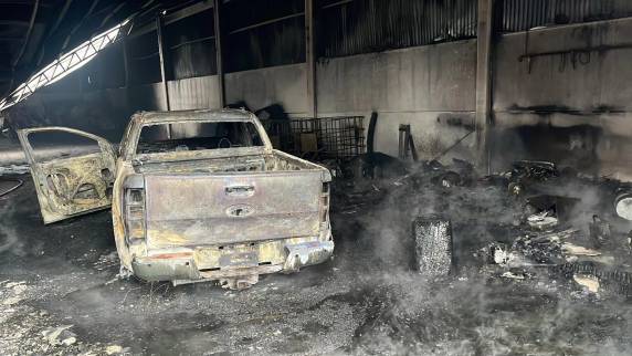 Imagens mostram destruição após incêndio em galpão no interior de Passo Fundo - foto 3